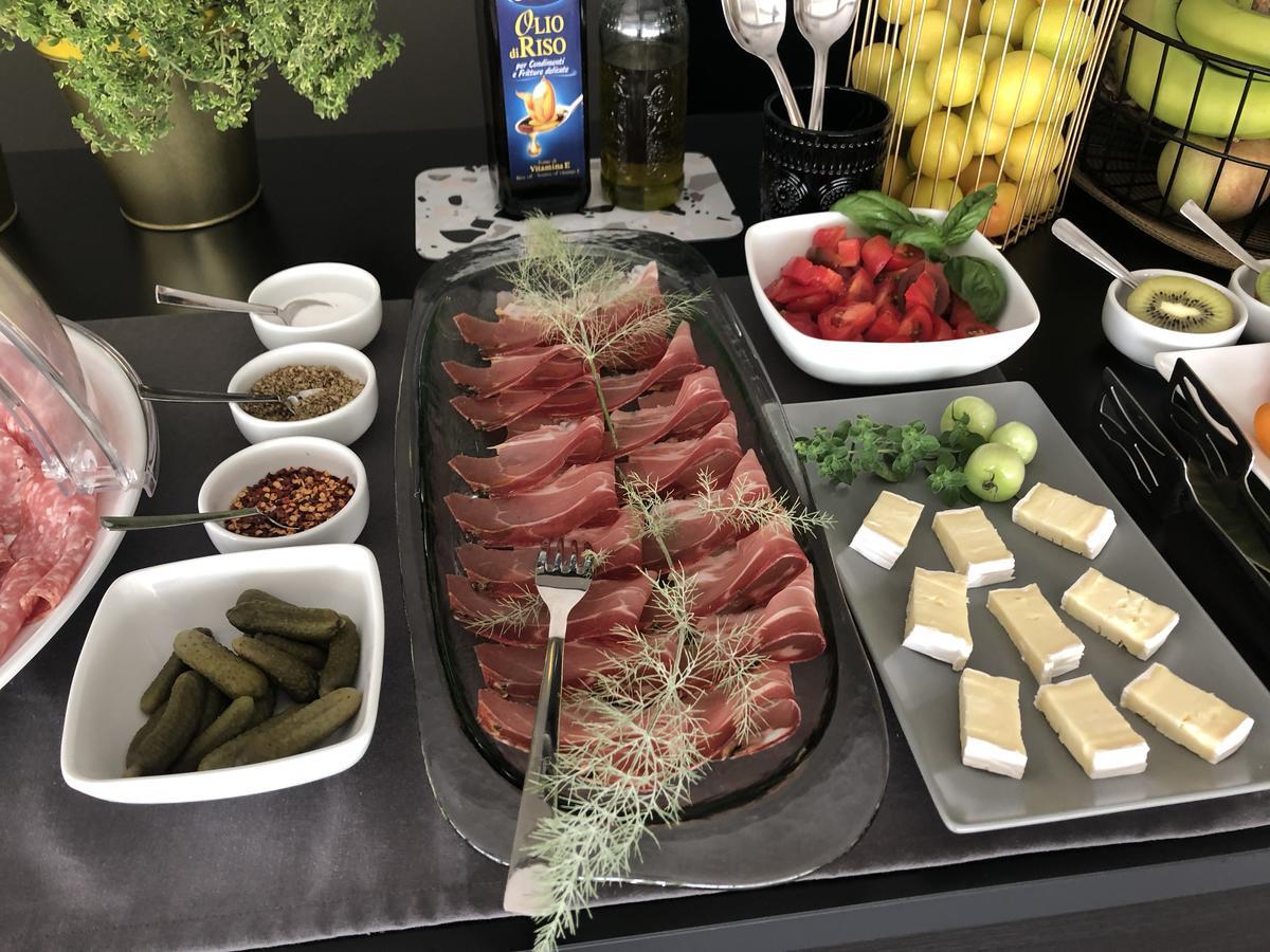 Hotel Aplo - Breakfast Experience