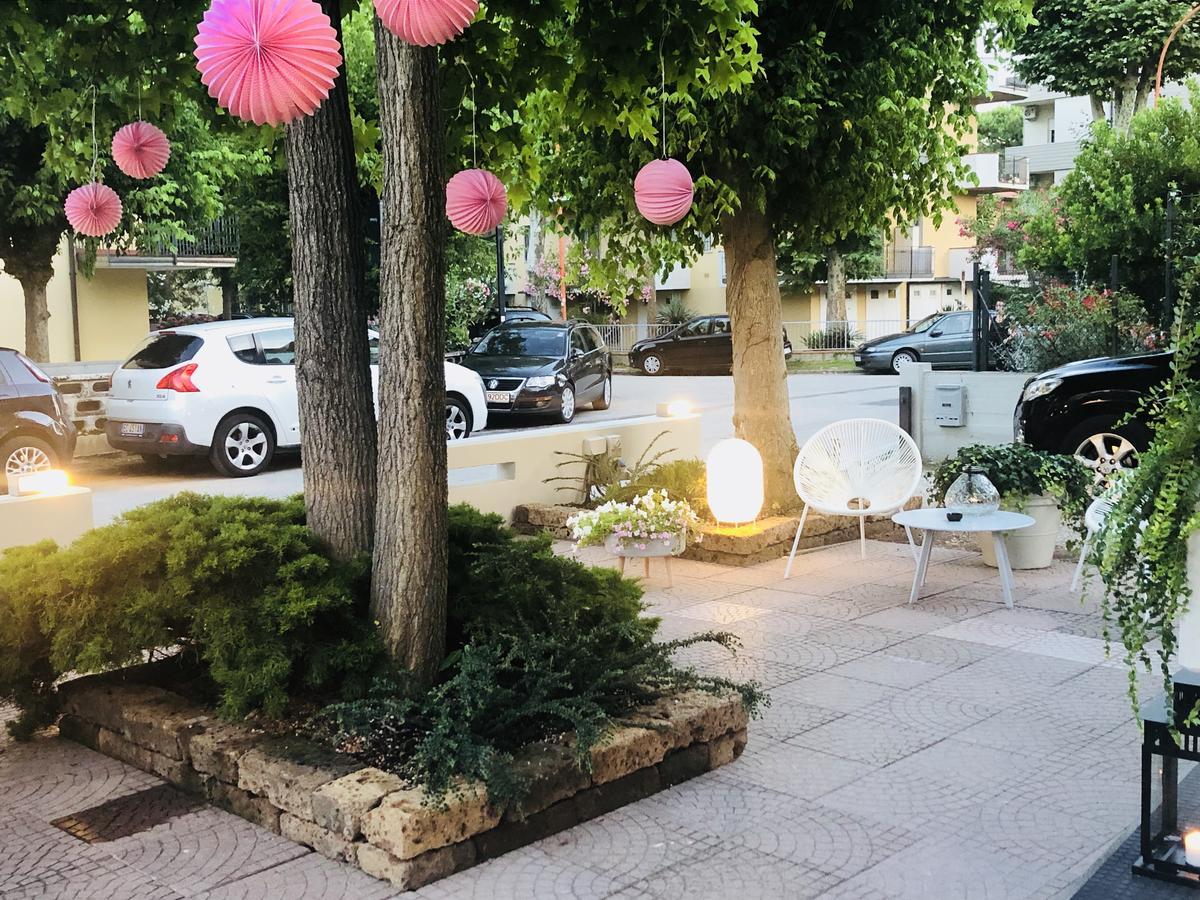 Aplo - Breakfast Experience Hotel
